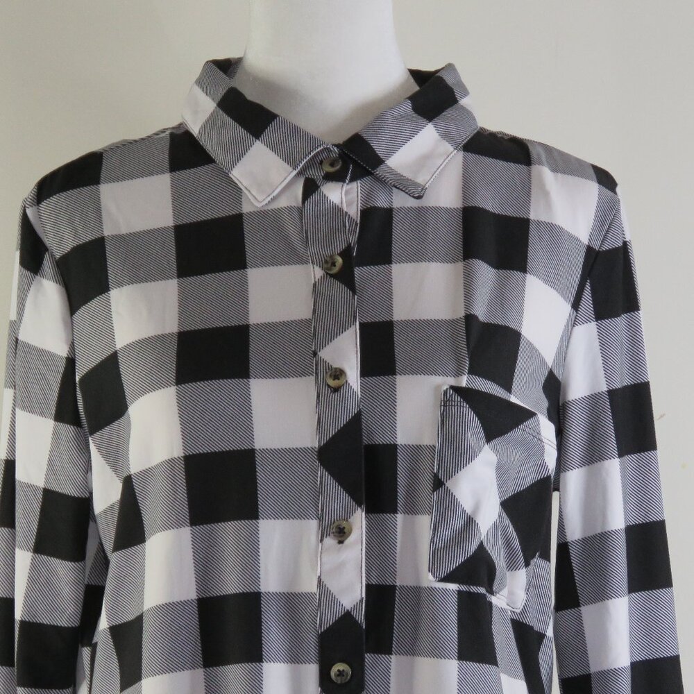 NWT No Comment Black & White Checkered Adjustable-Sleeves Button-Up Top Size L